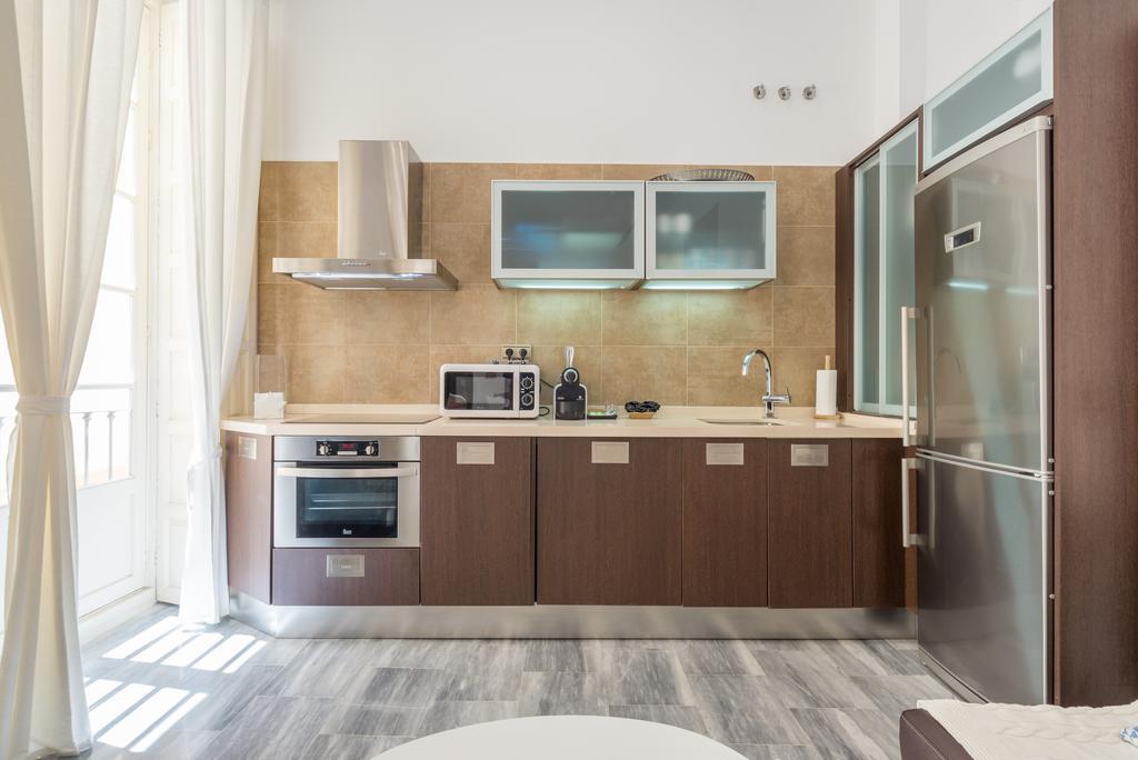 Plaza Picasso Apartment มาลากา ภายนอก รูปภาพ