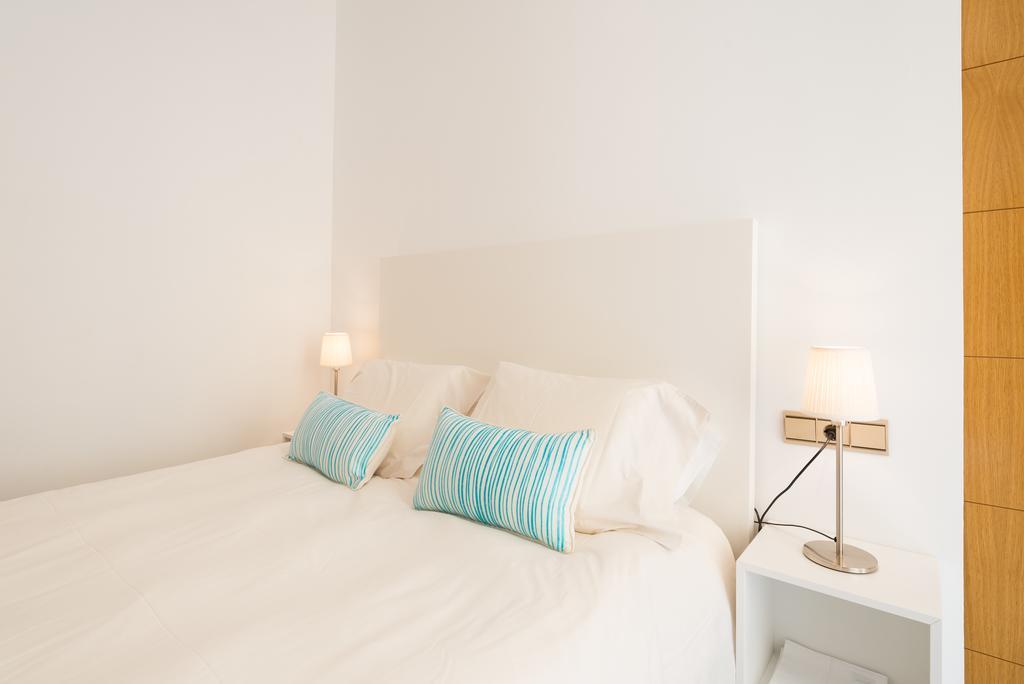 Plaza Picasso Apartment มาลากา ภายนอก รูปภาพ